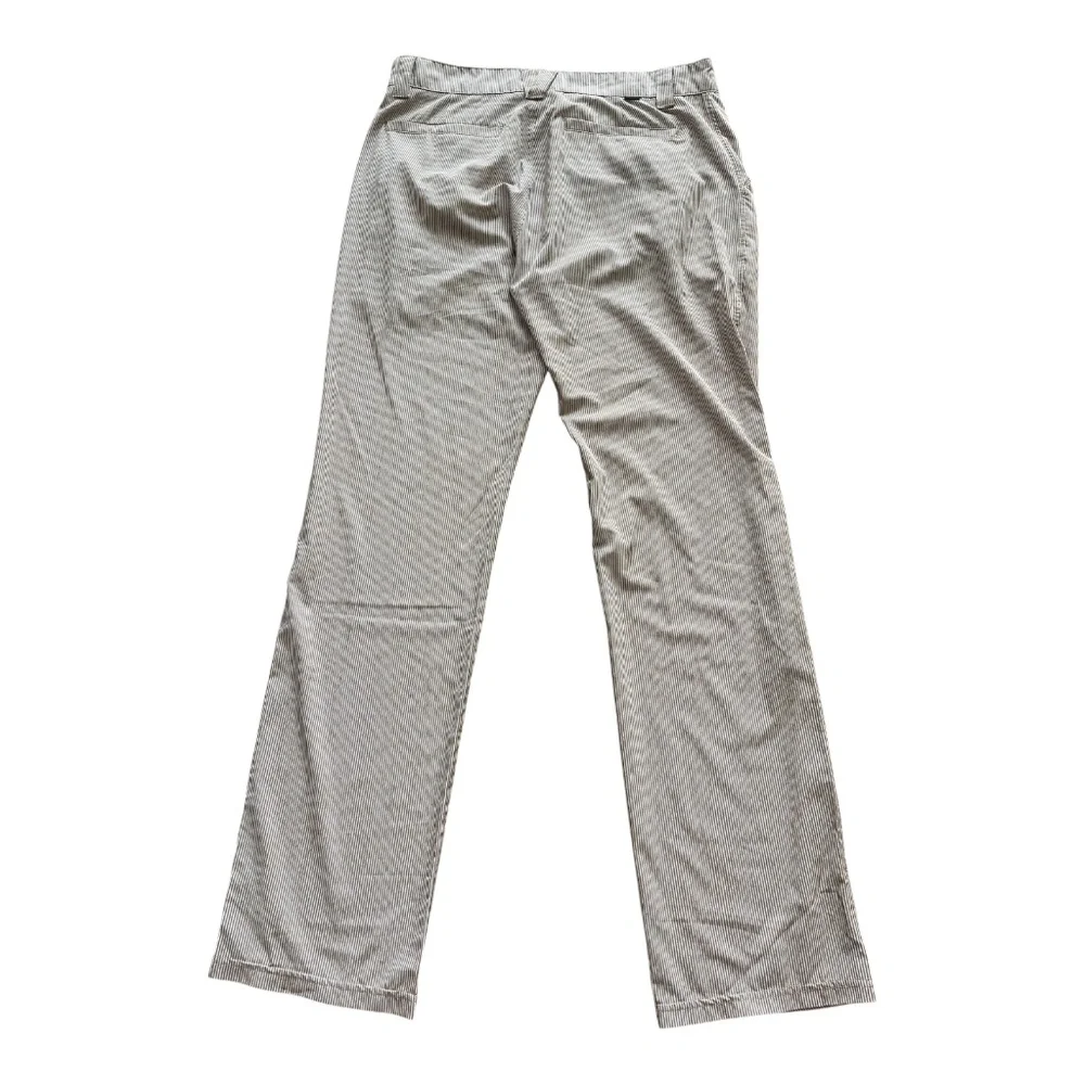 Oakley Pants 32Wx32L Stripe Turnpin Golf Stretch Lightweight Performance Logo Me